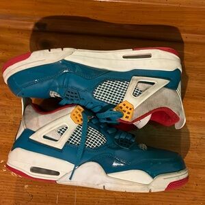 Jordan 4 “messy room”